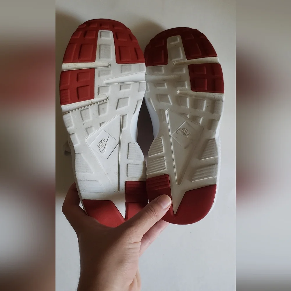 Nike Air Huarache Run GS Kids Youth Size 3Y White Red Sneakers 704949-102